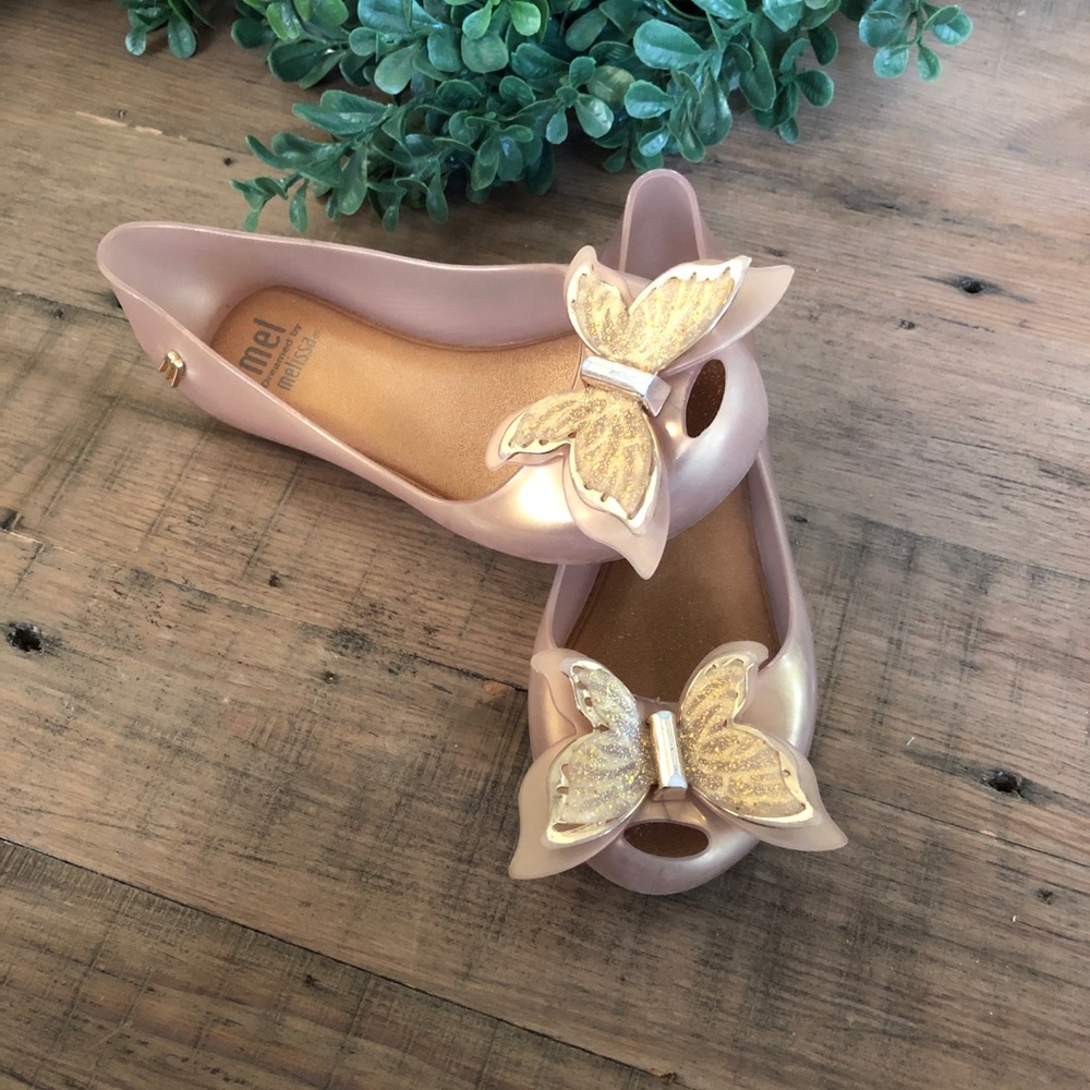 Mellisa girls shoes in GUC size 11!